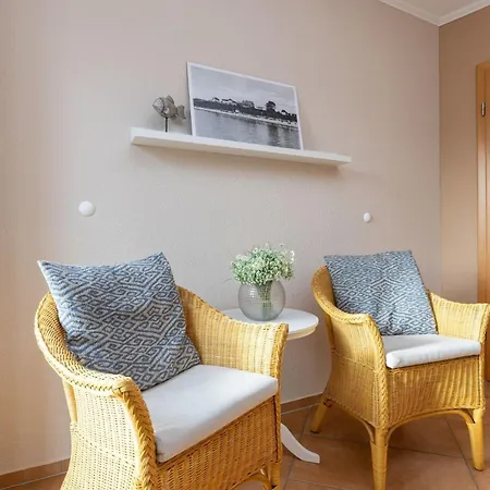 Apartment De Luettje Weed Oever